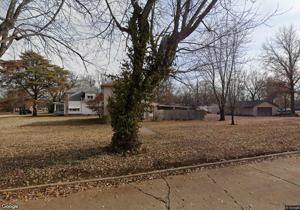 906 S 15th St, Parsons, KS 67357 - photo 1