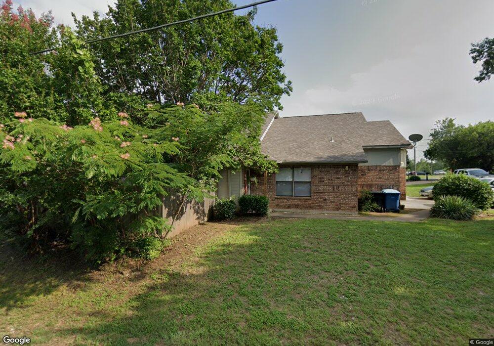 608 Trout Ln, Denison, TX 75020 - photo 1