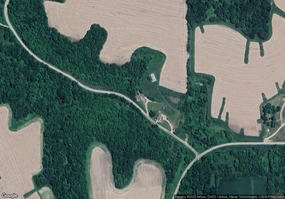 8071 Irish Hollow Rd, Potosi, WI 53820 - photo 1