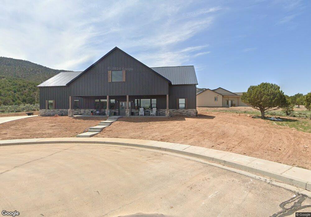 1555 W Pinion Cir unit 1, Parowan, UT 84761 - photo 1