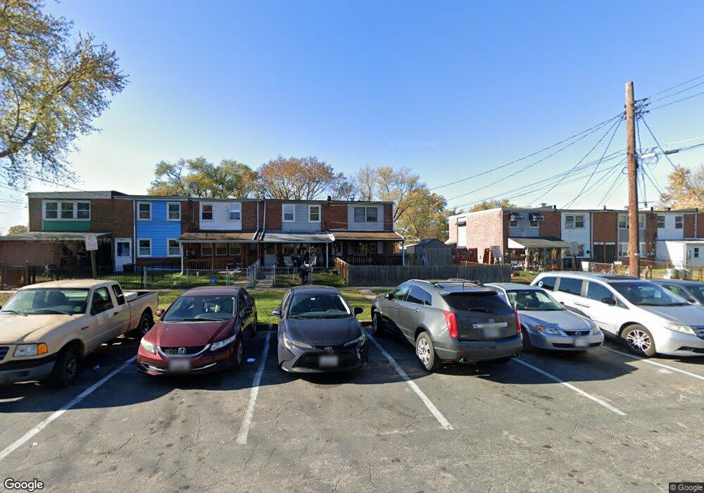 1011 Fredonia Ct, Halethorpe, MD 21227 - photo 1