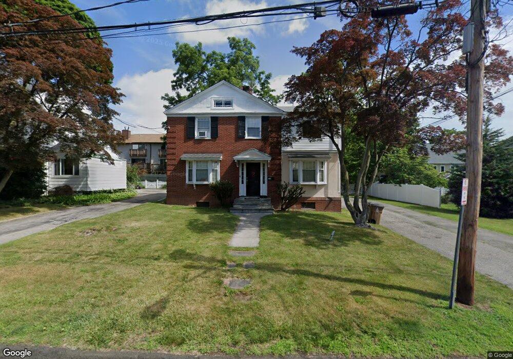 21 Hackett Cir N unit 1ST F, Stamford, CT 06906 - photo 1