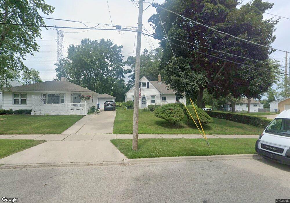 104 E Keith Ave, Waukegan, IL 60085 - photo 1