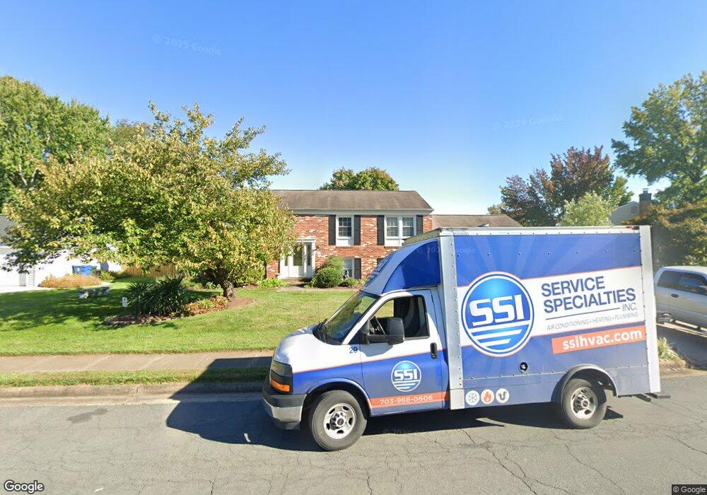 2629 Armada St, Herndon, VA 20171 - photo 1