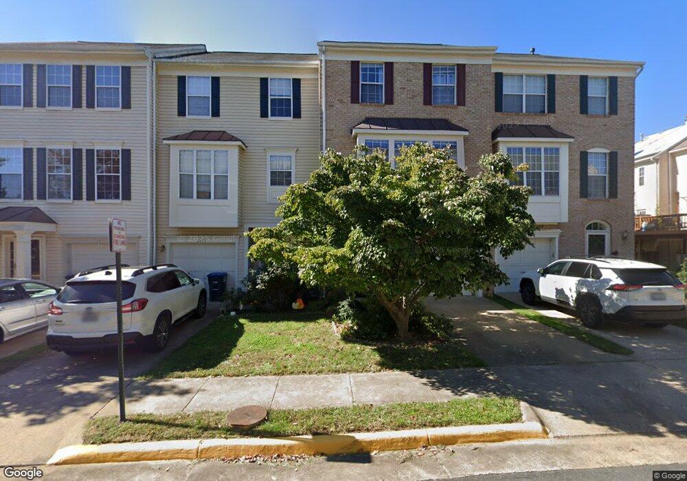 2475 Clover Field Cir, Herndon, VA 20171 - photo 1