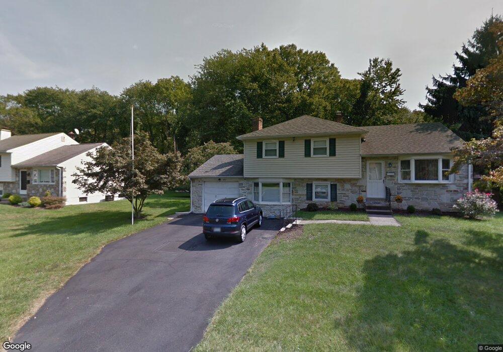 993 Carlin Dr, Southampton, PA 18966 - photo 1