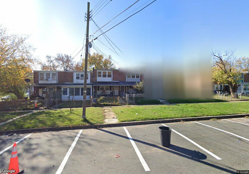 933 Catawba Ct, Halethorpe, MD 21227 - photo 1