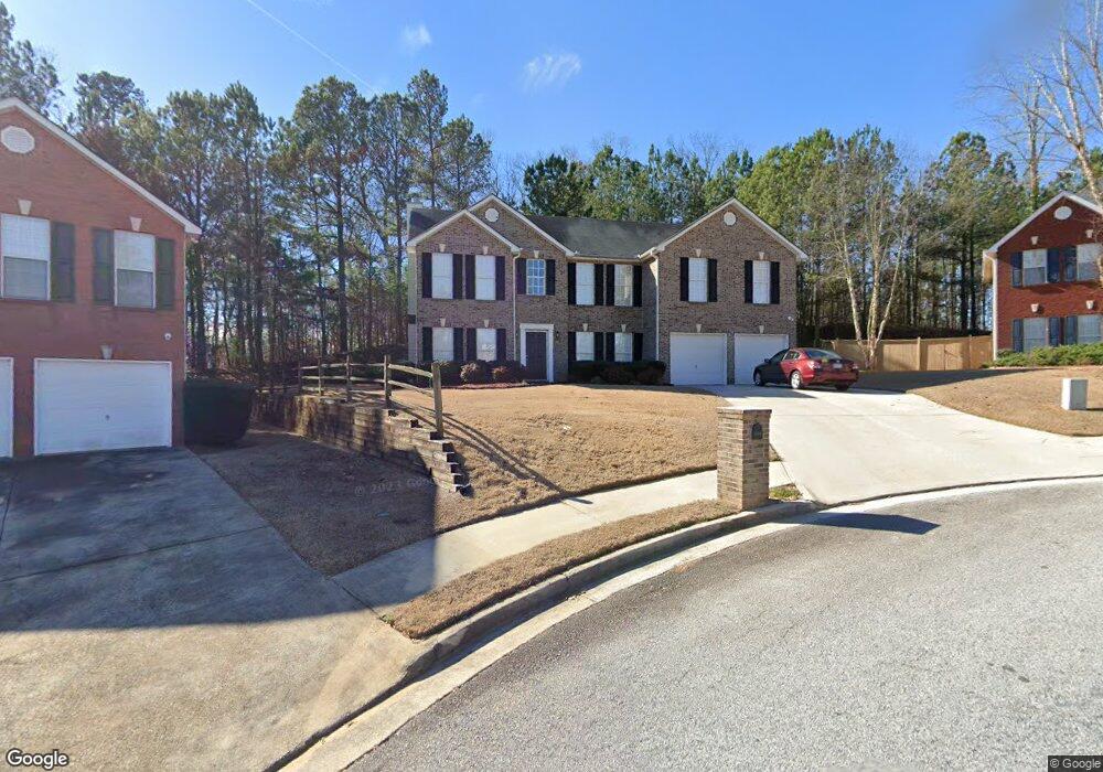 5769 Fairington Farms Ct, Lithonia, GA 30038 - photo 1