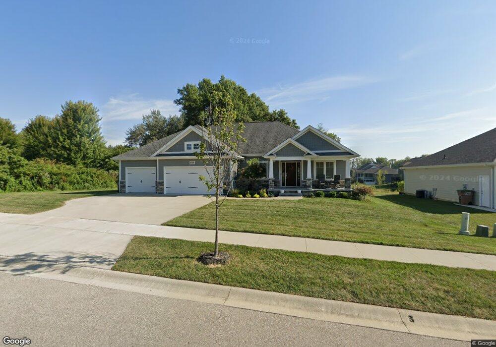 6709 Westbrook Dr, Columbus, IN 47201 - photo 1