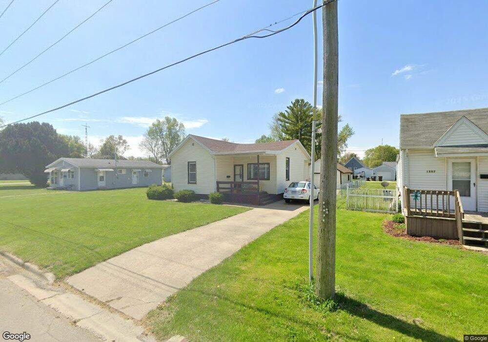 1515 Tremont St, Lincoln, IL 62656 - photo 1