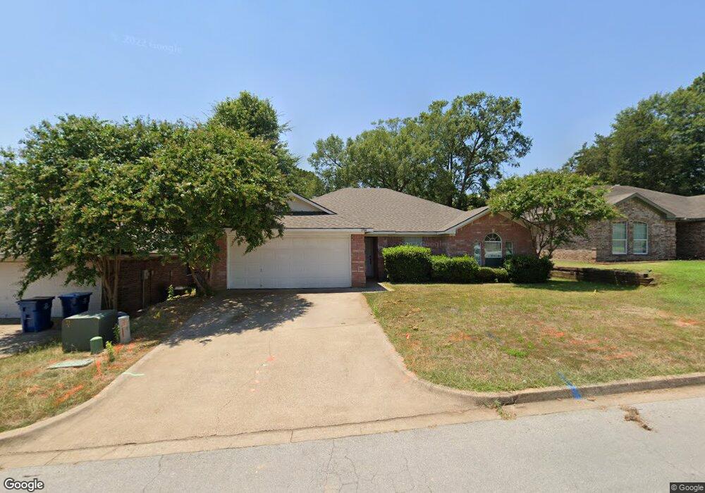 1704 Emily Ln, Kilgore, TX 75662 - photo 1