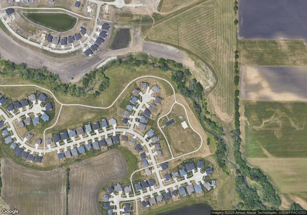 8015 NW 95th Cir, Johnston, IA 50131 - photo 1