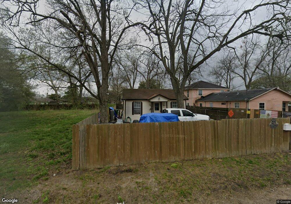 216 Burbank St, Houston, TX 77076 - photo 1