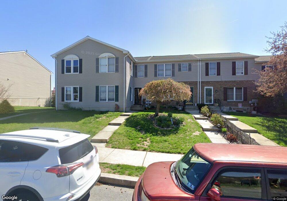 253 Elm St, Reading, PA 19606 - photo 1