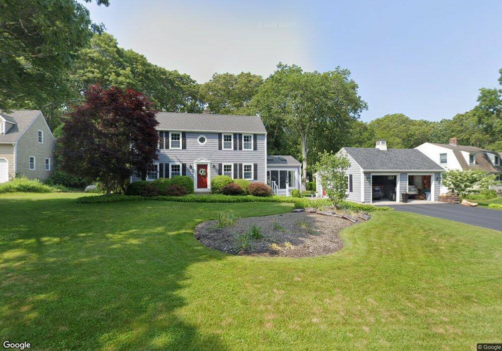 136 Briarwood Dr, Wakefield, RI 02879 - photo 1