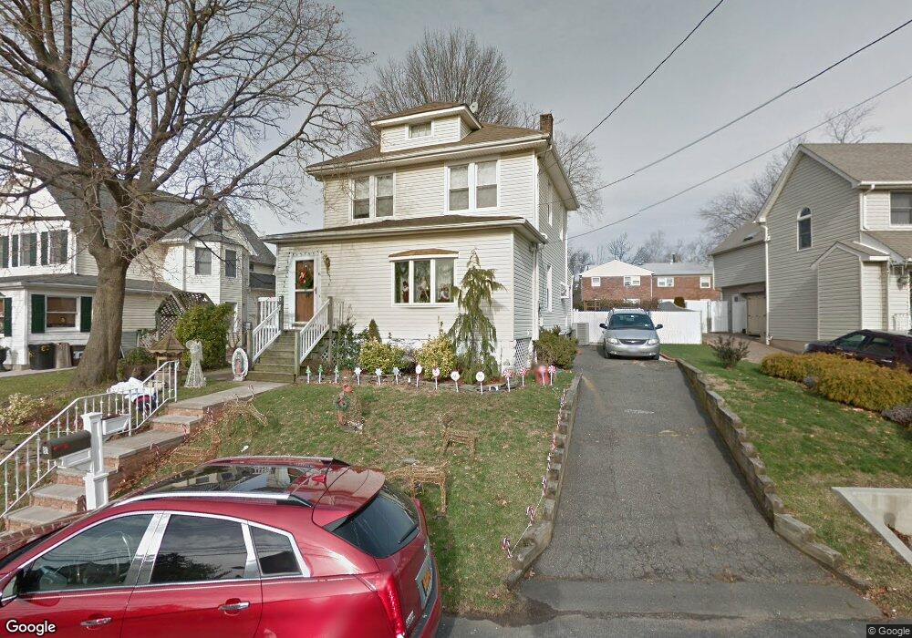 81 Station Ave, Staten Island, NY 10309 - photo 1