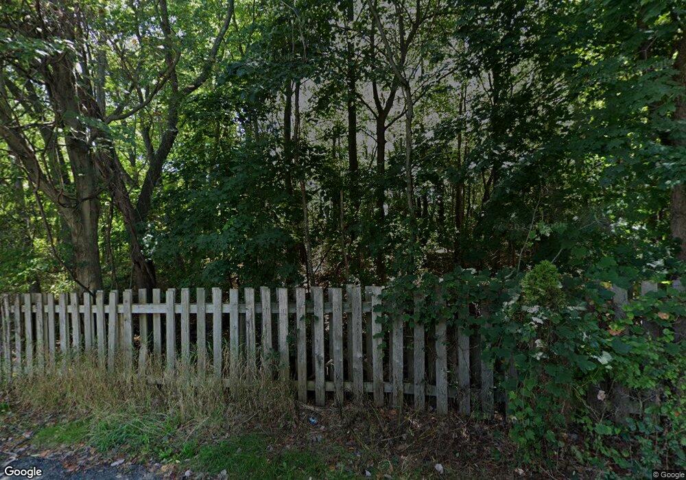 133 Village Dr, Taylor, PA 18517 - photo 1