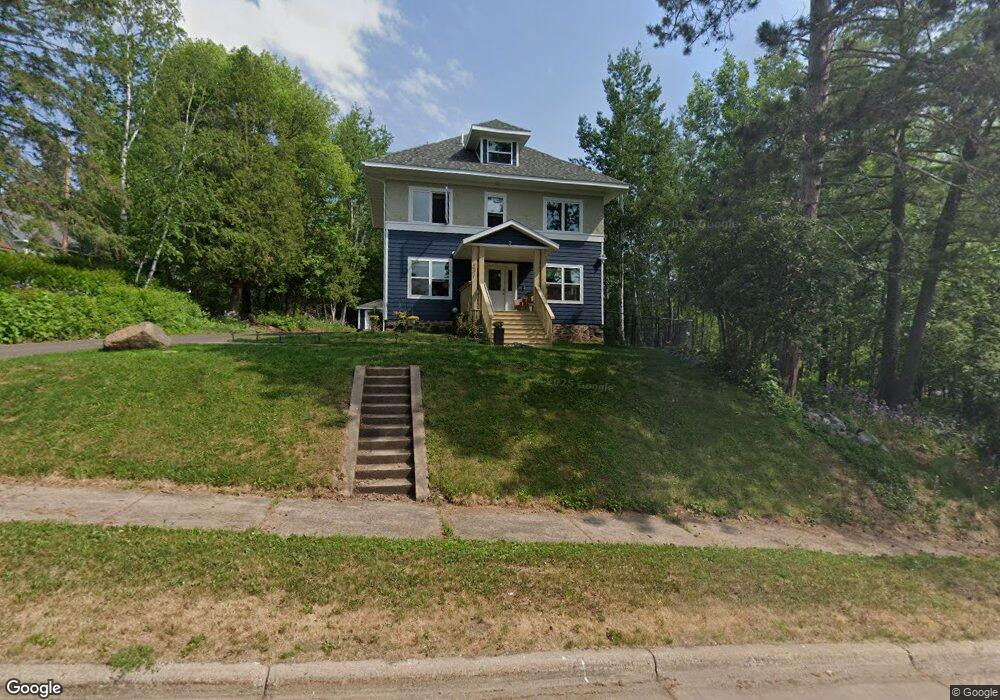 231 E Arrowhead Rd, Duluth, MN 55803 - photo 1