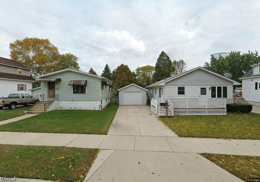 2515 14th St, Two Rivers, WI 54241 - photo 1