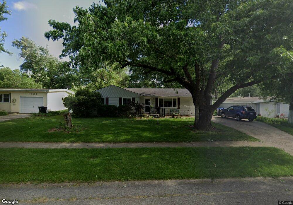 1403 SW 32nd St, Topeka, KS 66611 - photo 1