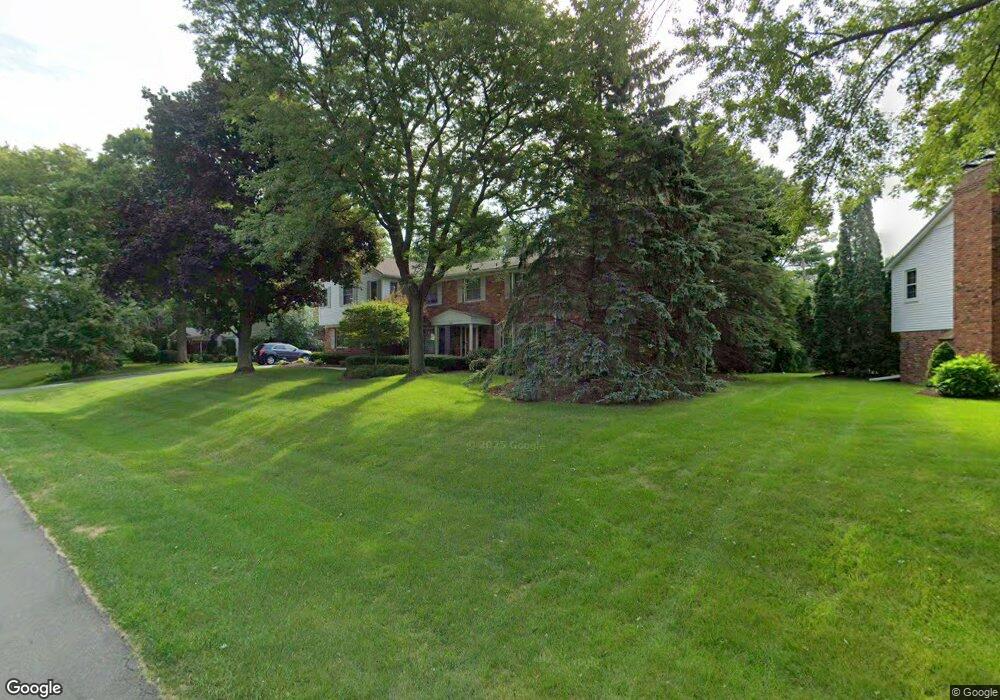 3865 Shellmarr Ln, Bloomfield Hills, MI 48302 - photo 1