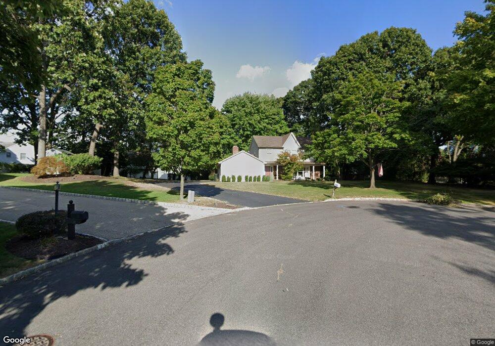 14 Squire Ct, Holmdel, NJ 07733 - photo 1