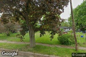24 Cedar Ave S, Battle Creek, MI 49037