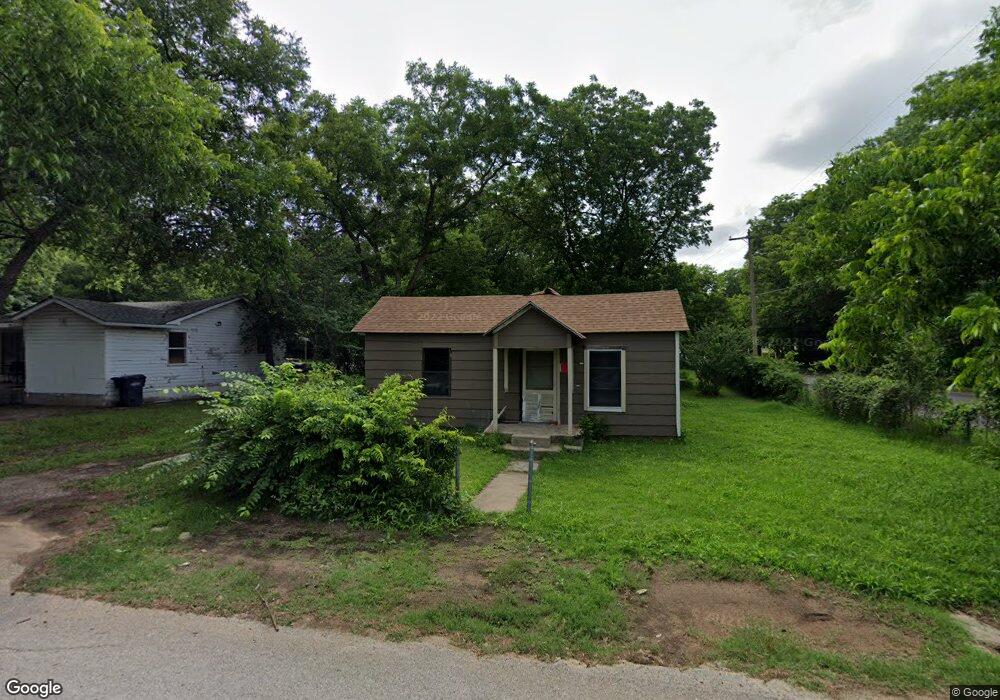 1001 D St SE, Ardmore, OK 73401 - photo 1