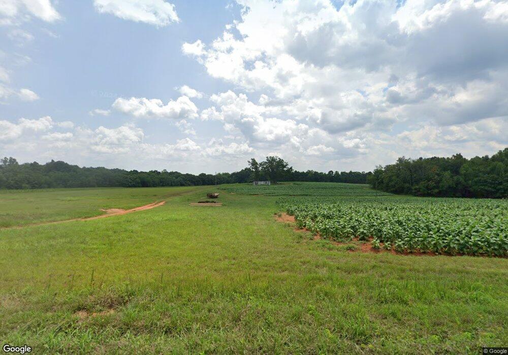 309 N Maple Rd, Callands, VA 24530 - photo 1