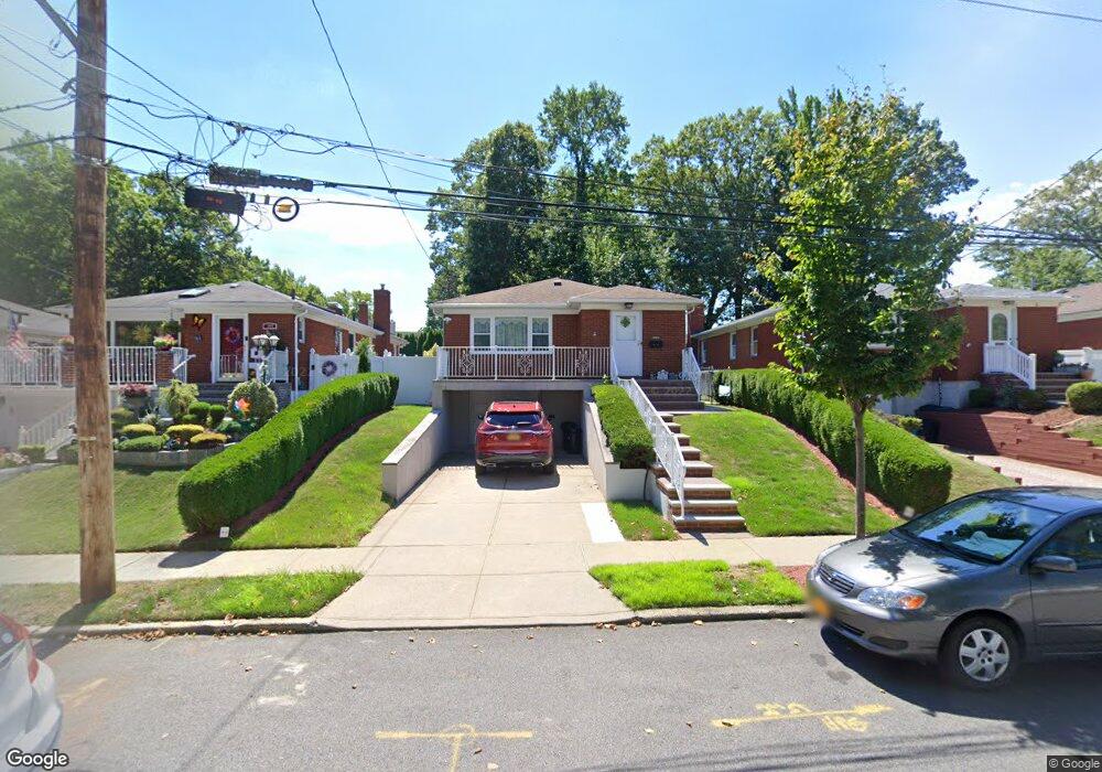 108 Thomas St, Staten Island, NY 10306 - photo 1