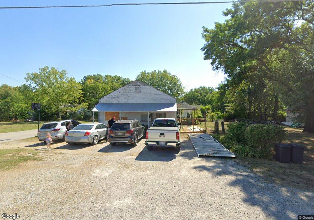 1119 N 21st St, Parsons, KS 67357 - photo 1