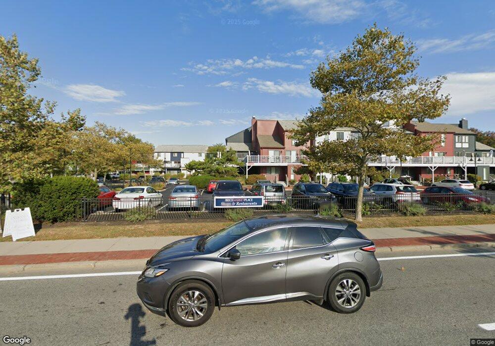 305 Swan's Wharf Row, Newport, RI 02480 - photo 1