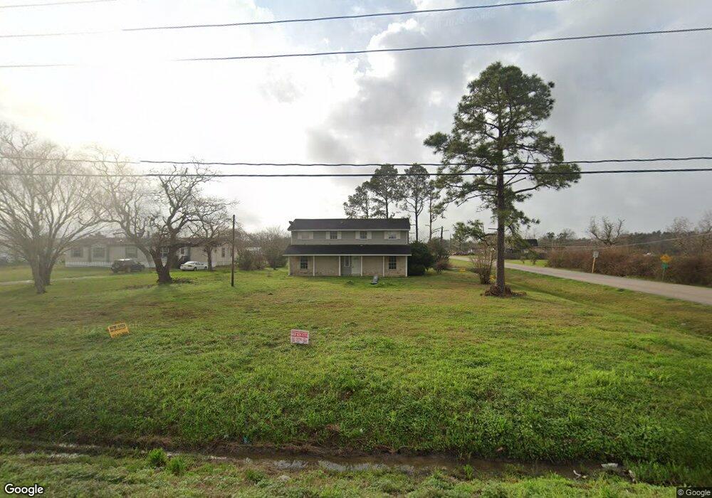 4513 S Meadows St, Alvin, TX 77511 - photo 1