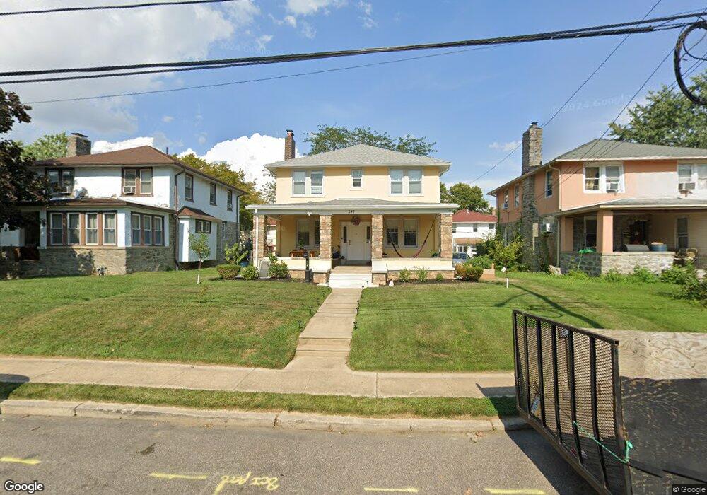 297 N Maple Ave, Lansdowne, PA 19050 - photo 1