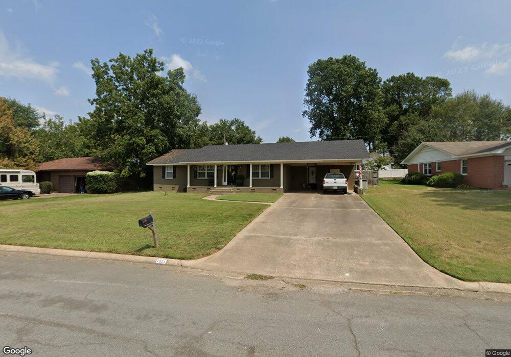 1913 Laural Ln, Stuttgart, AR 72160 - photo 1