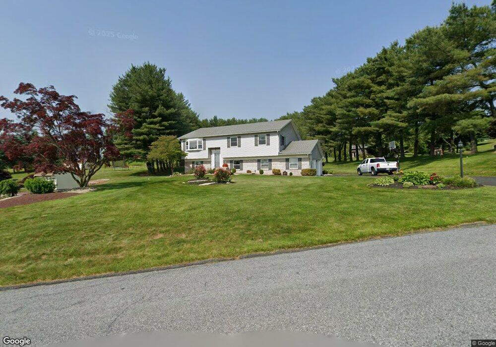 5454 Ridge Rd, Slatington, PA 18080 - photo 1
