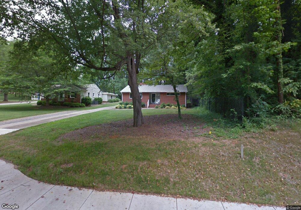 903 E Farriss Ave, High Point, NC 27262 - photo 1