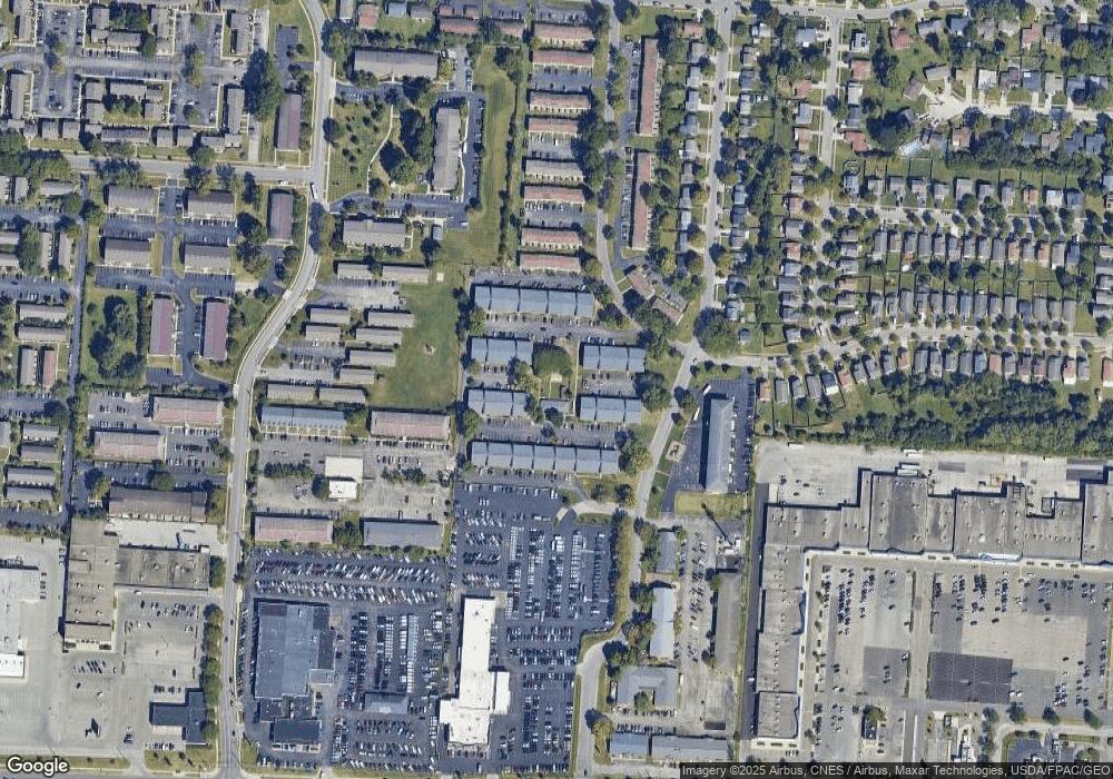 1900 Sunny Ct, Columbus, OH 43229 - photo 1