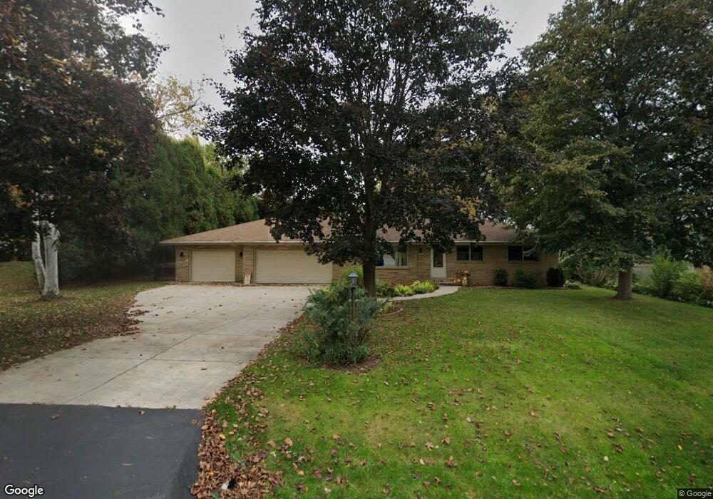 N69W13685 Ranch Rd, Menomonee Falls, WI 53051 - photo 1