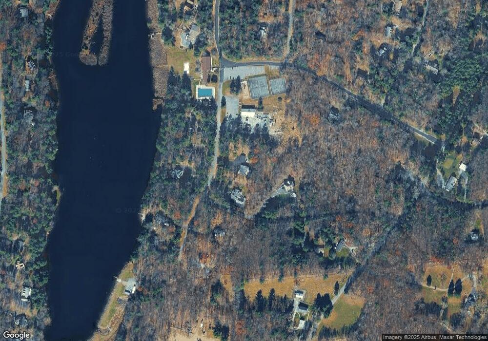 150 Marigold Ln, Milford, PA 18337 - photo 1