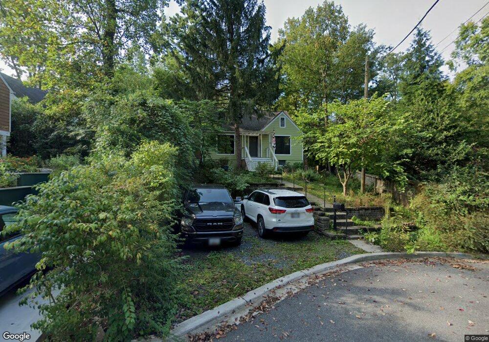 841 Linden Cir, Takoma Park, MD 20912 - photo 1