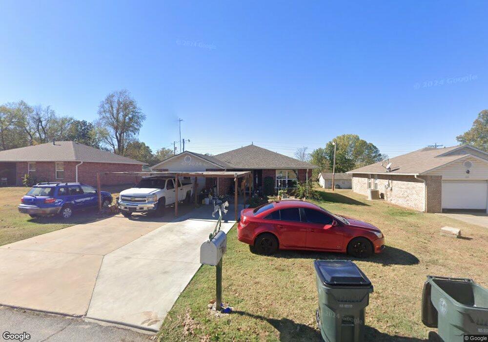712 N Sherman Ave, Okmulgee, OK 74447 - photo 1