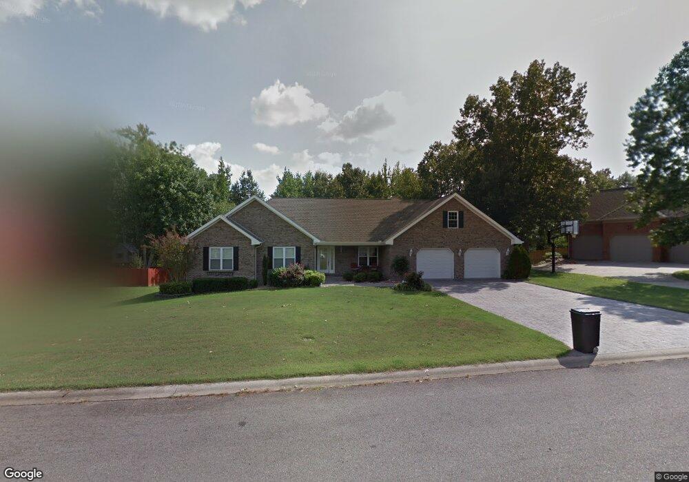 2107 Spindletop Dr, Murray, KY 42071 - photo 1