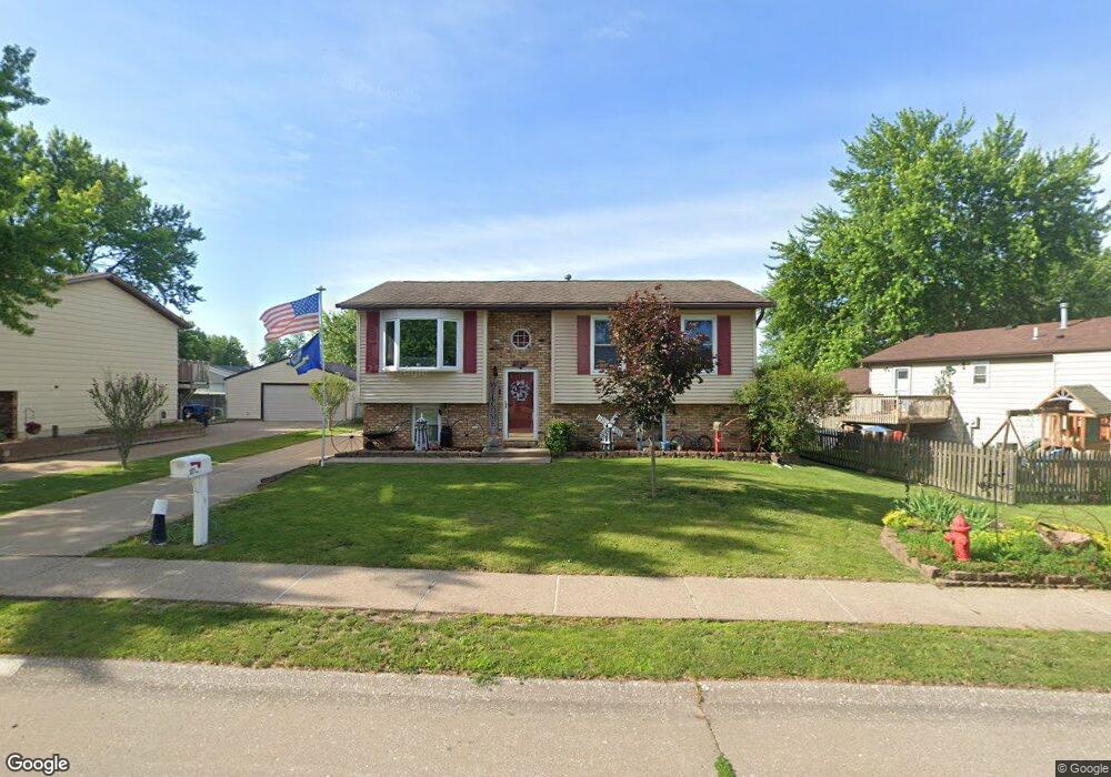 3217 W 64th St, Davenport, IA 52806 - photo 1