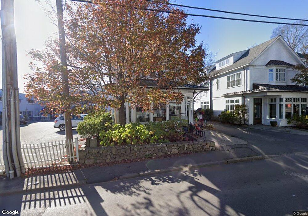 7 and 11 Beach St, Vineyard Haven, MA 02568 - photo 1