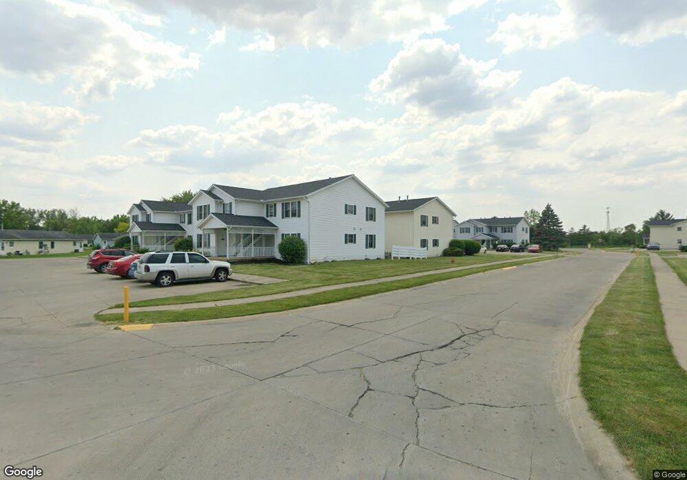 210 Stonewall Ct, Nappanee, IN 46550 - photo 1