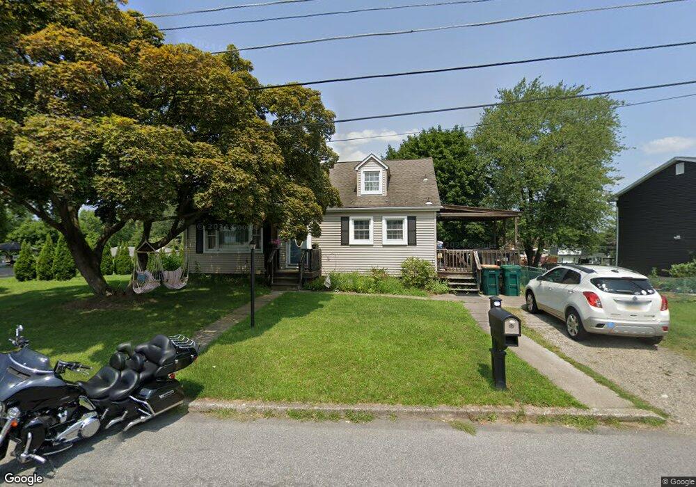 3135 Vermont St, Easton, PA 18045 - photo 1