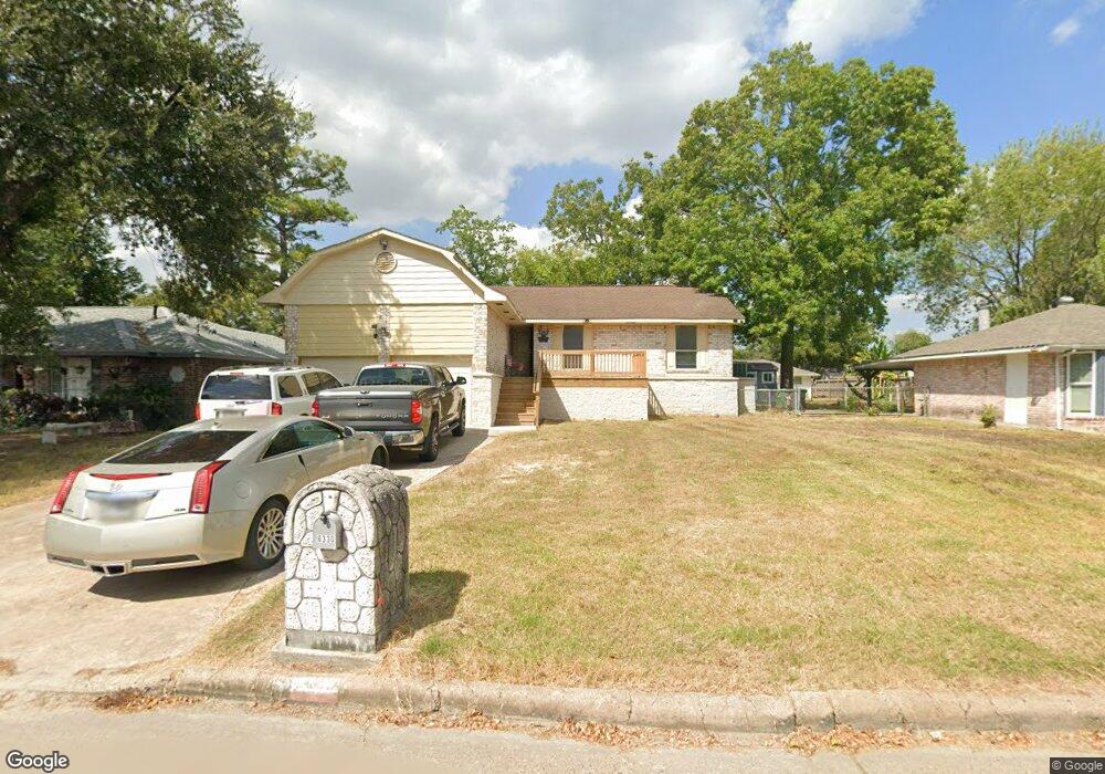 6330 Tall Willow Dr, Houston, TX 77088 - photo 1