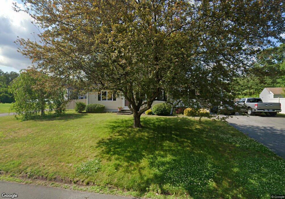 67 Pondview Dr, Ludlow, MA 01056 - photo 1