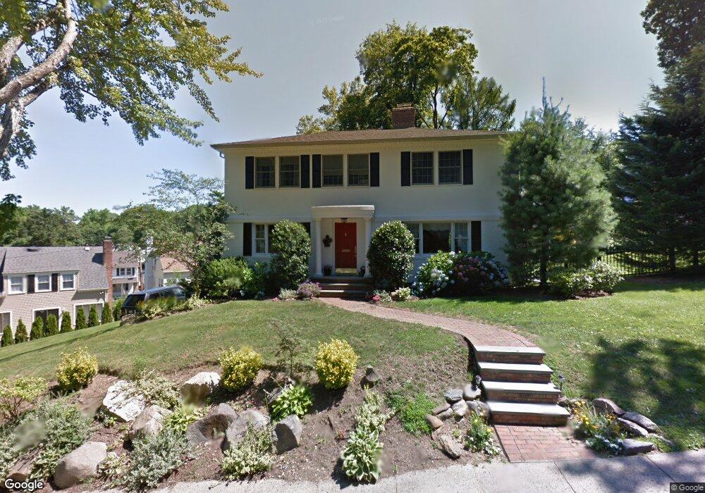 65 Virginia Dr, Manhasset, NY 11030 - photo 1